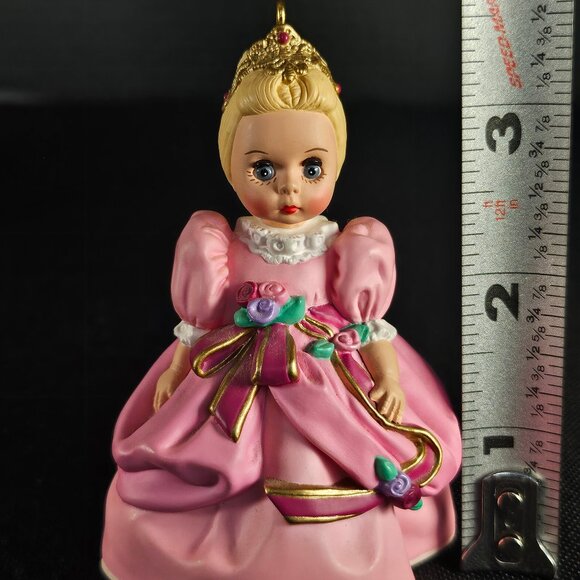 Hallmark, Cinderella 1995 Madame Alexander Keepsake Ornament. QX 6311 - Picture 12 of 13